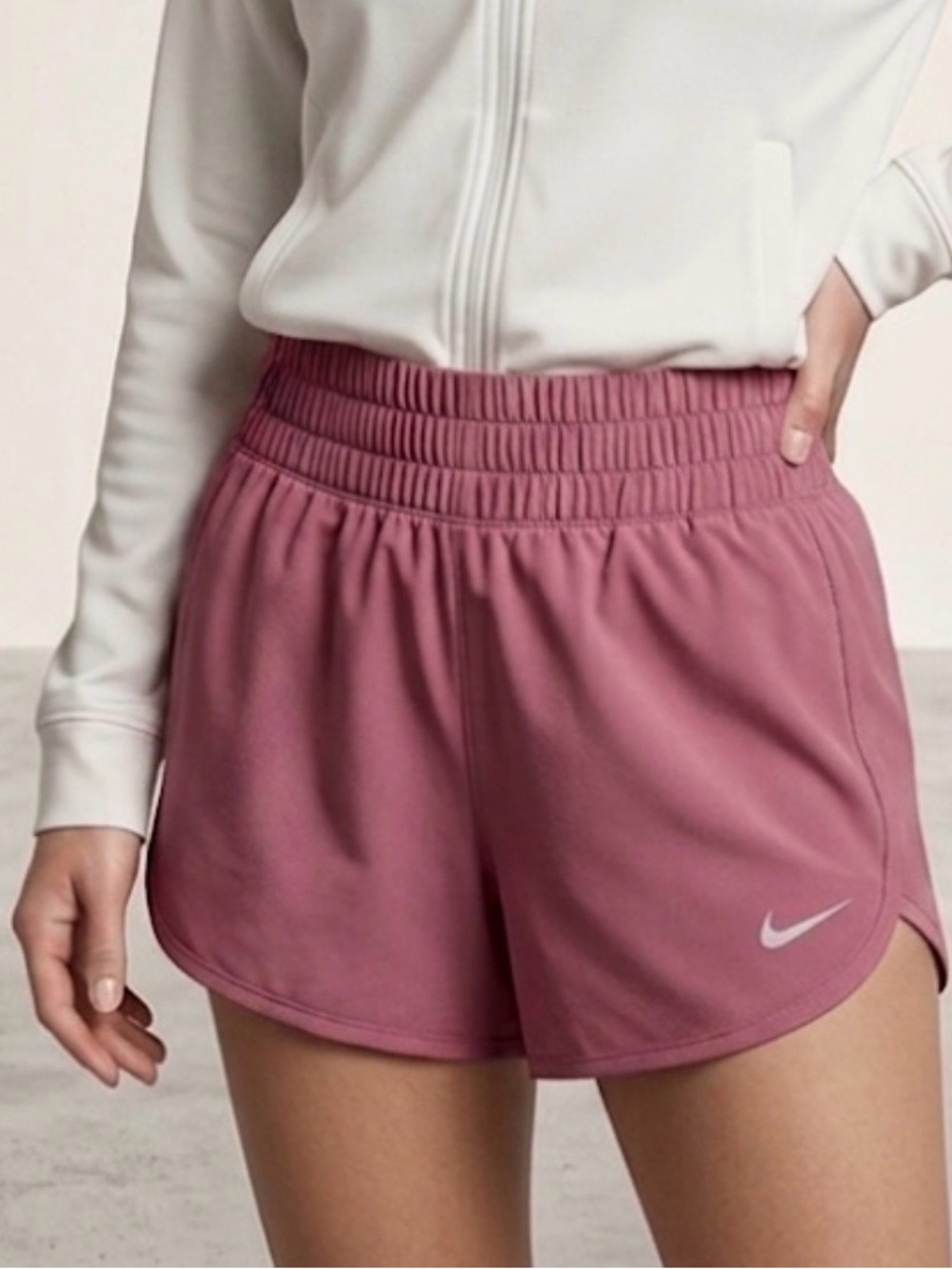 Nike Women's XSmall Light Pink Athletic Shorts NWT